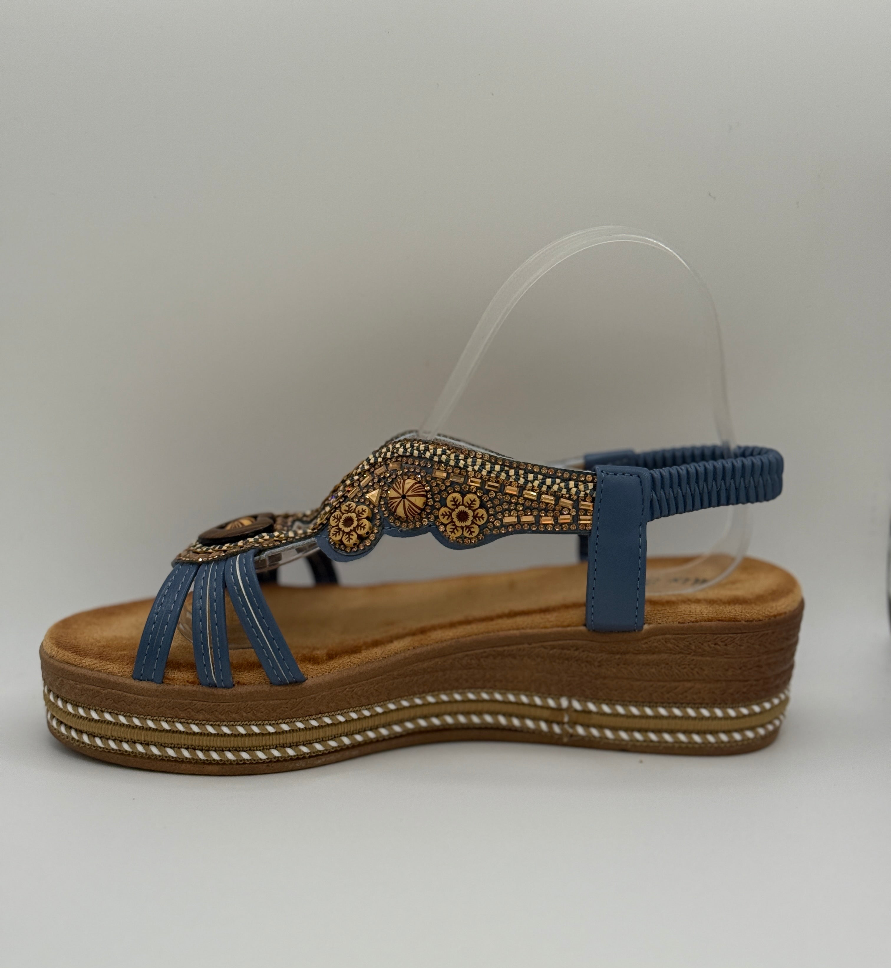 Danielle_sandalo con zeppa