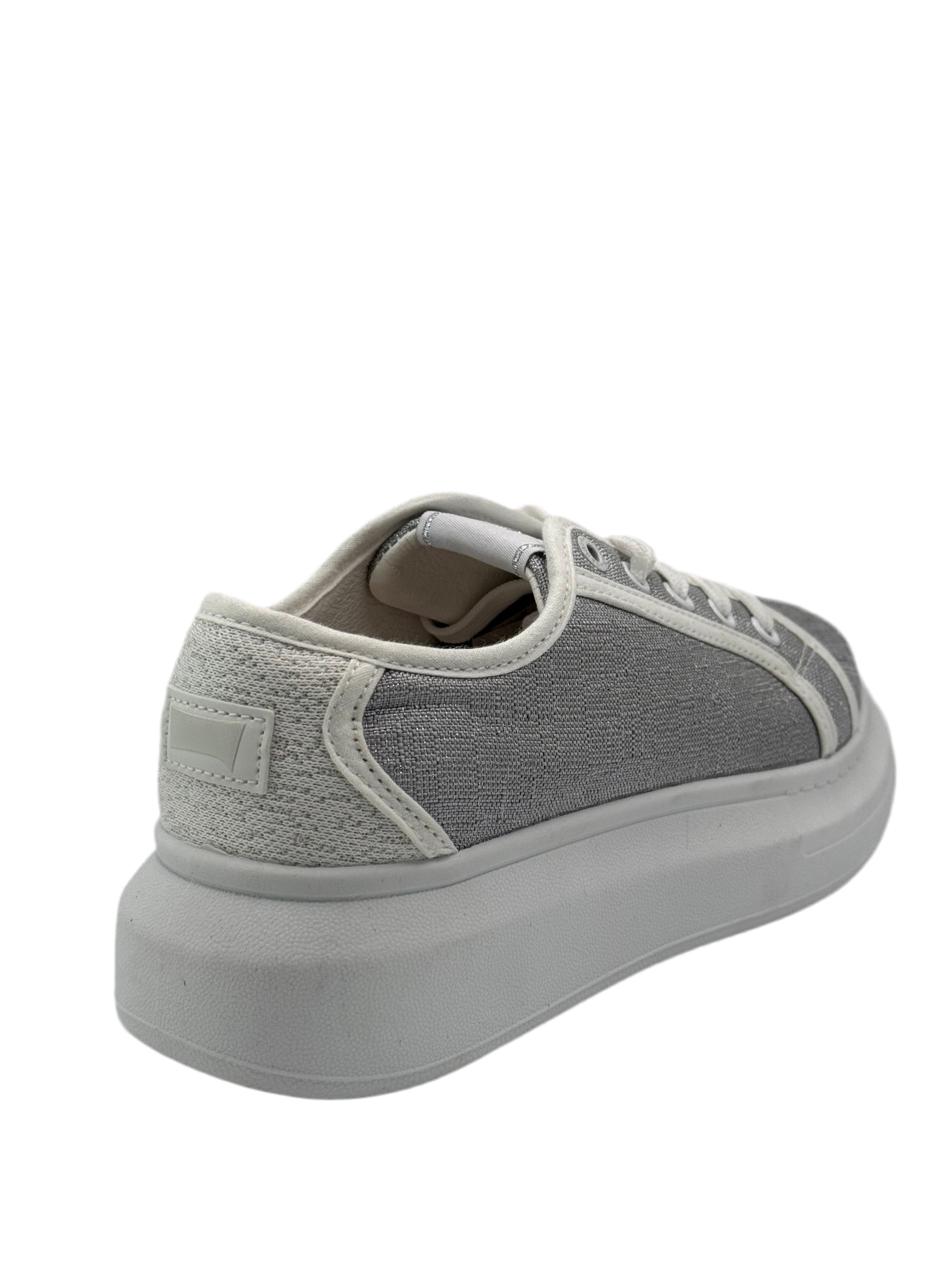 Carrera whith silver