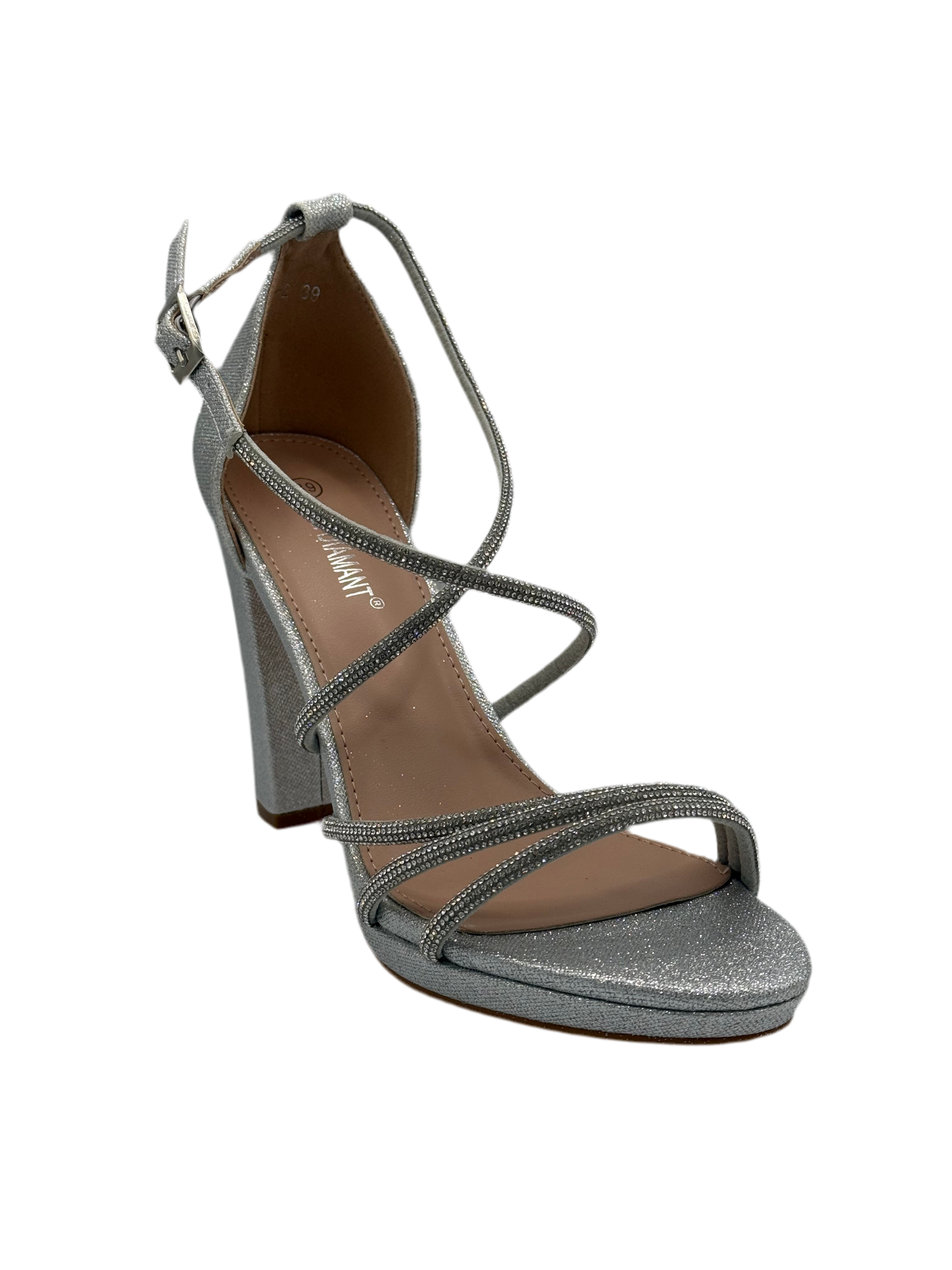 Diamante_sandalo elegante con tacco
