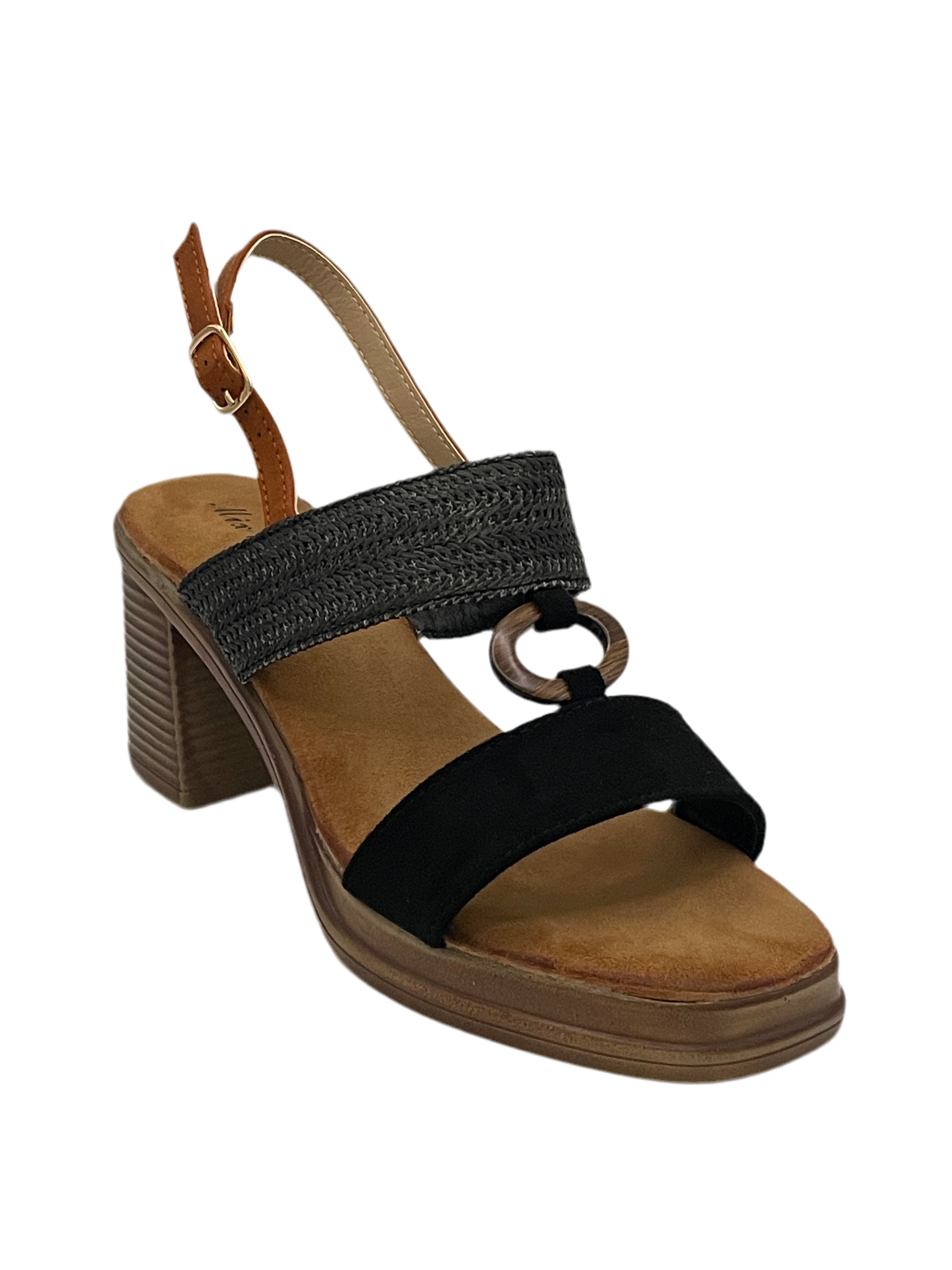 Clarissa_sandalo con tacco