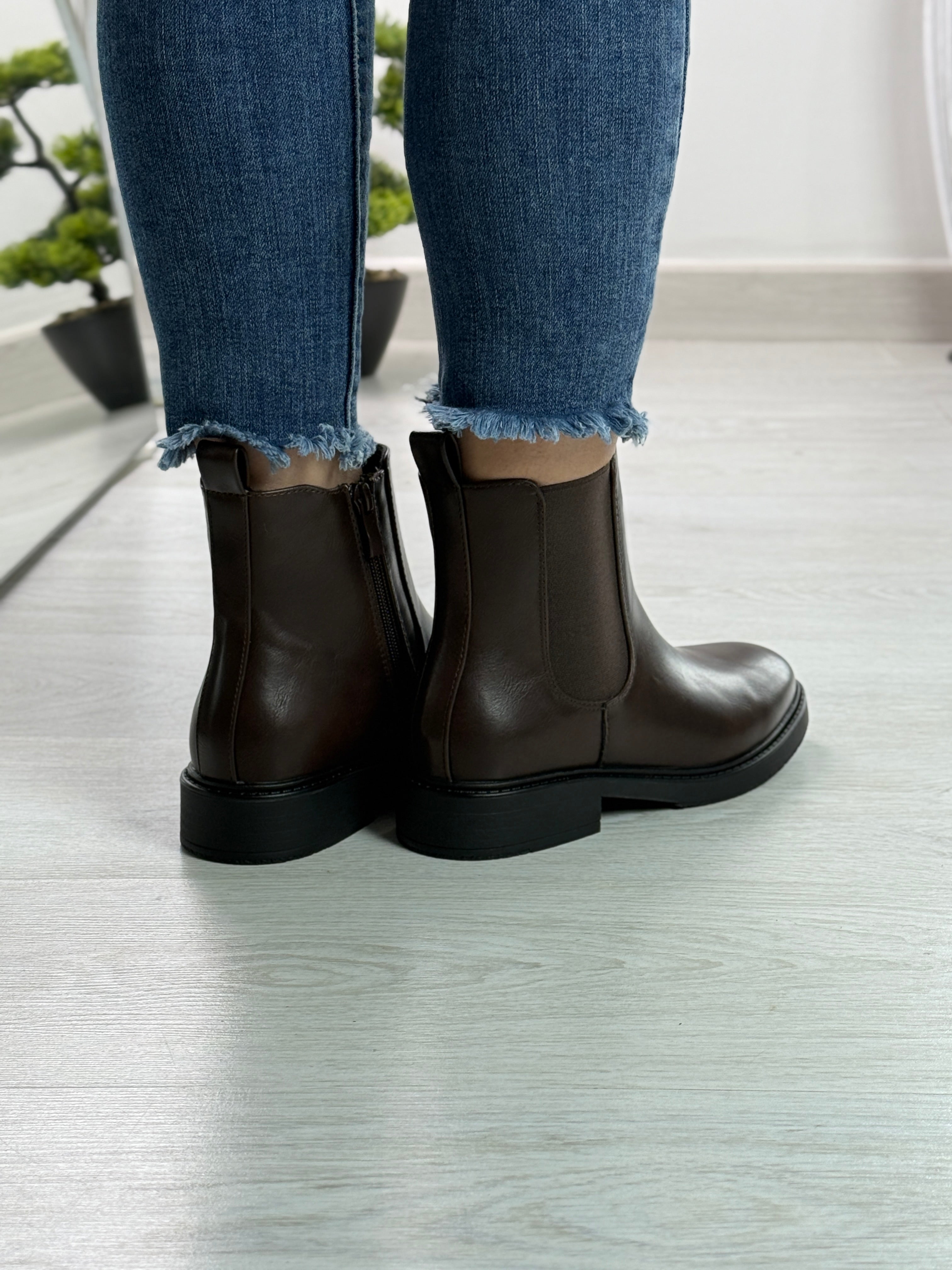 Claudia_stivaletto basso marrone