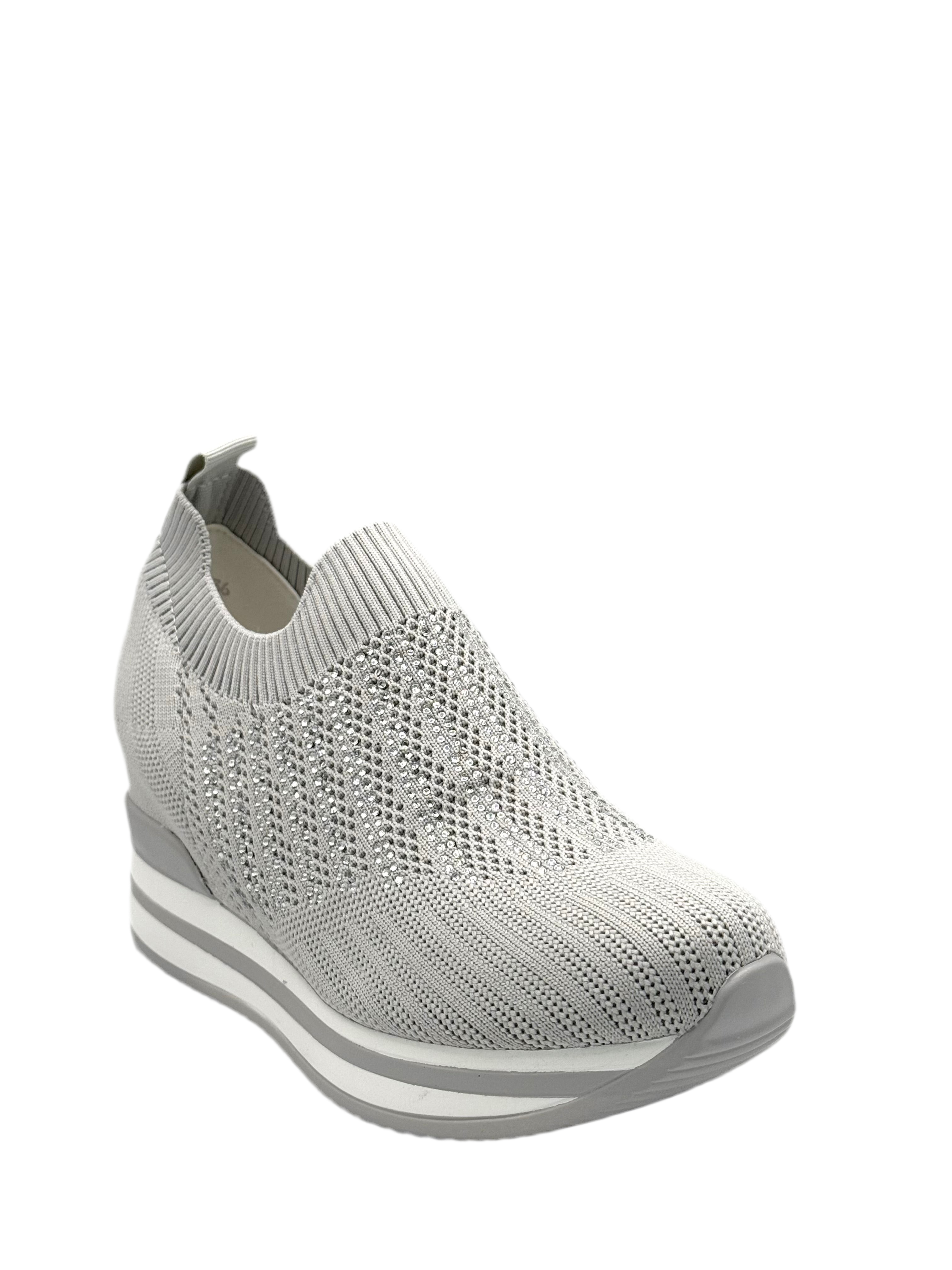 Agata_scarpa comoda senza lacci grigia