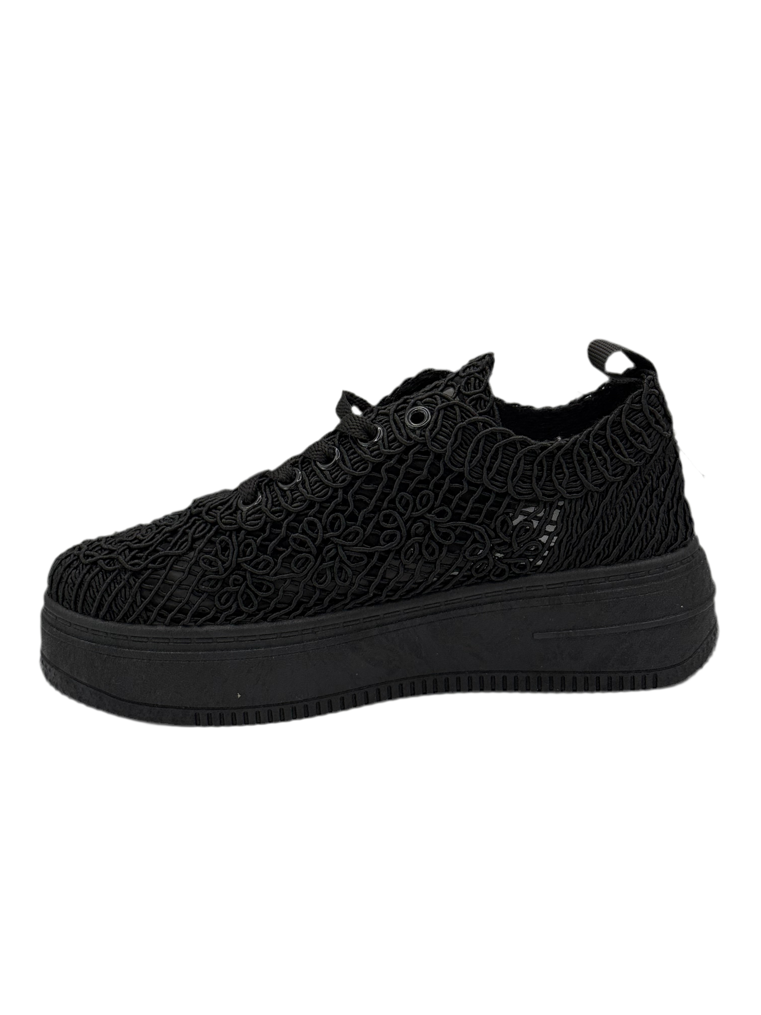 Cristal-sneakers di tela ricamate