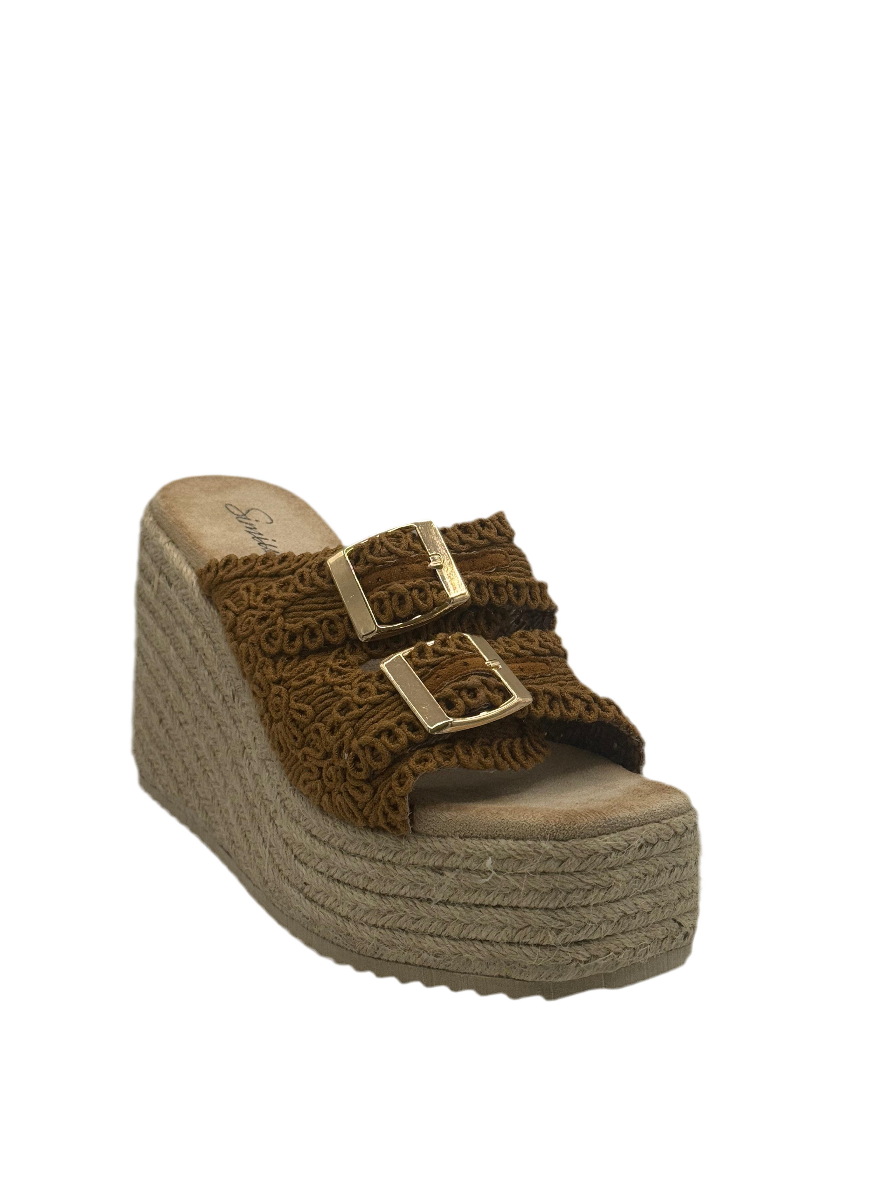 Lorita_sandalo con zeppa