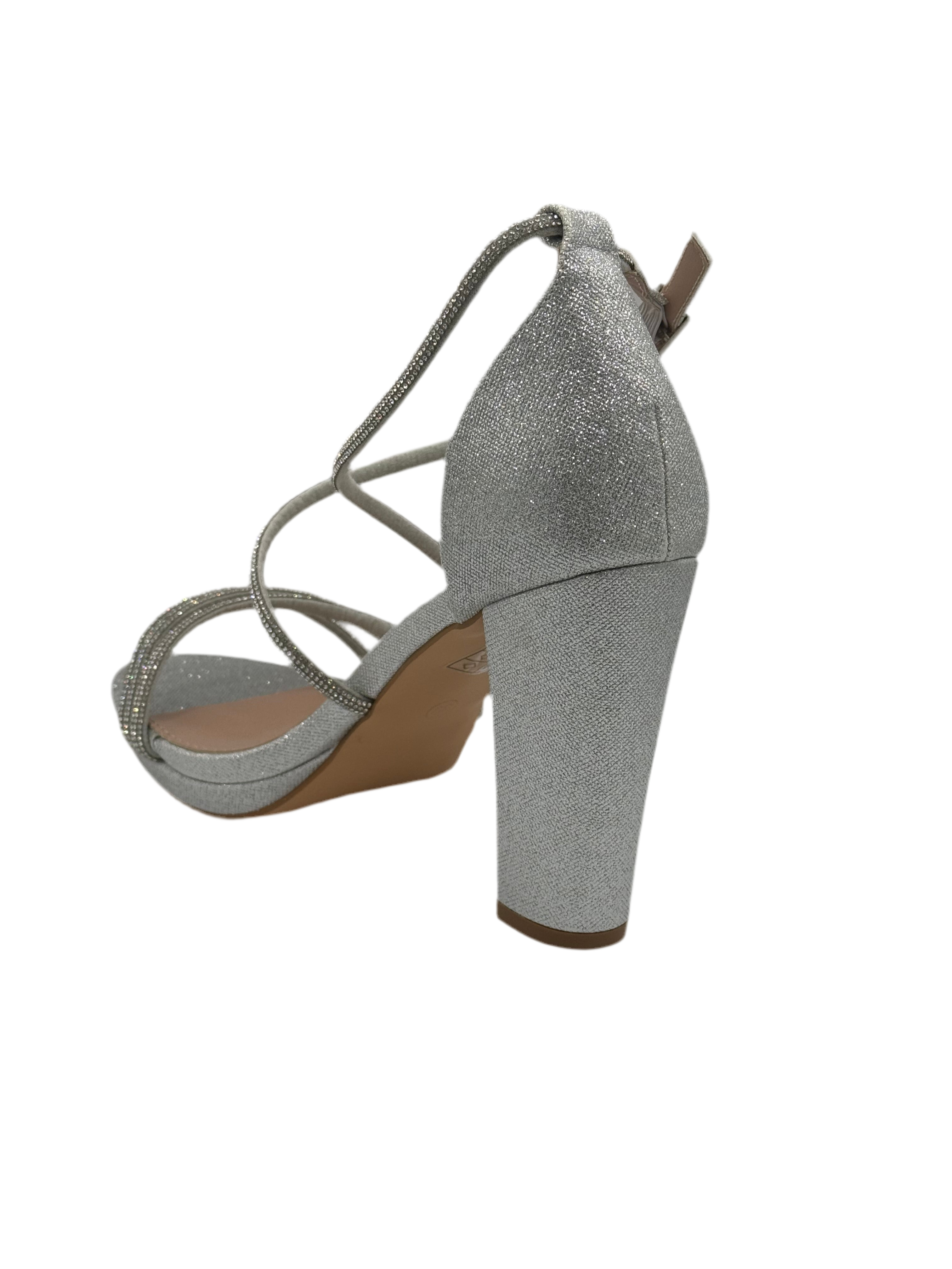 Diamante_sandalo elegante con tacco