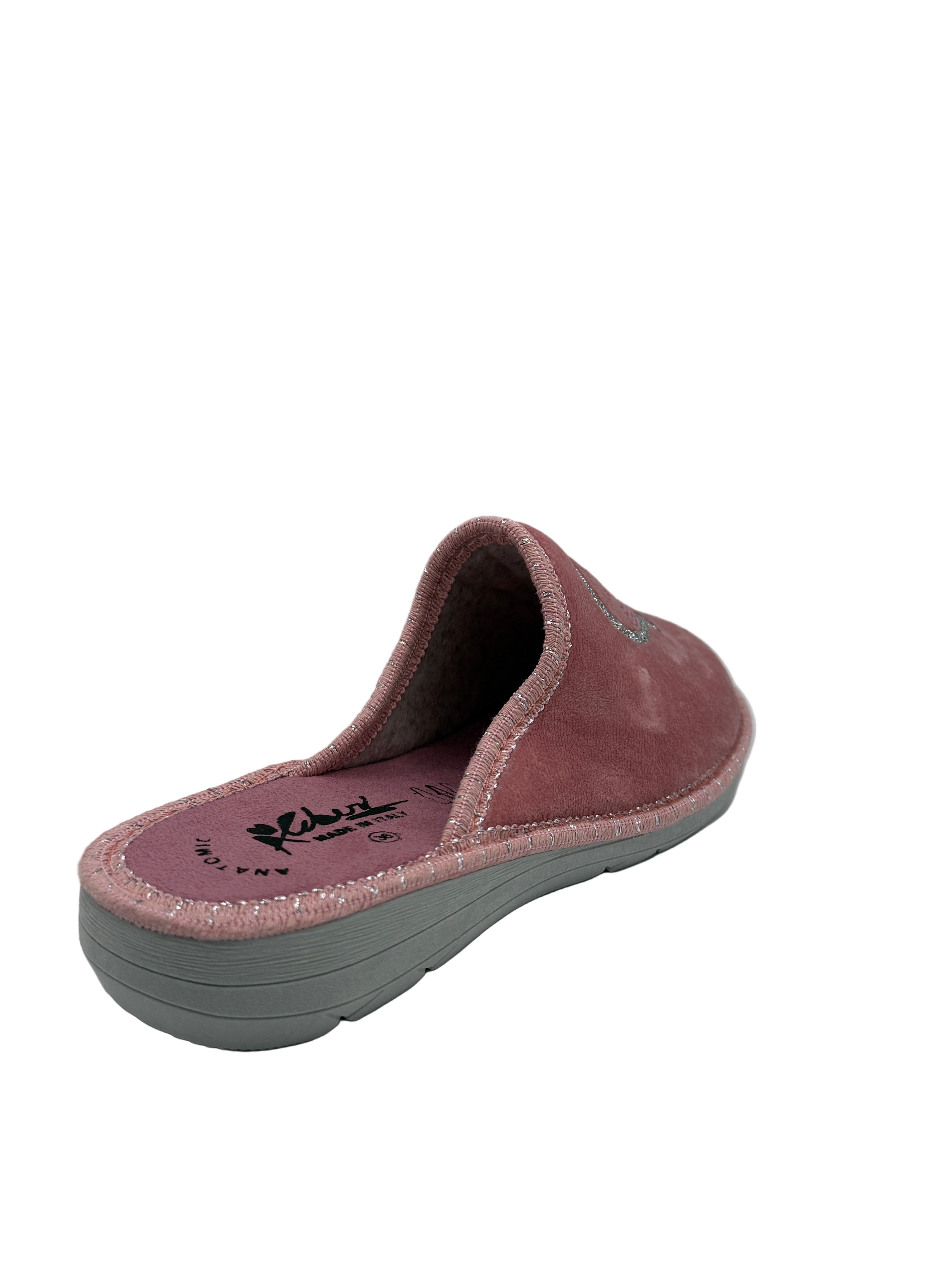 Pamela_pantofola rosa con scritta love e cuori