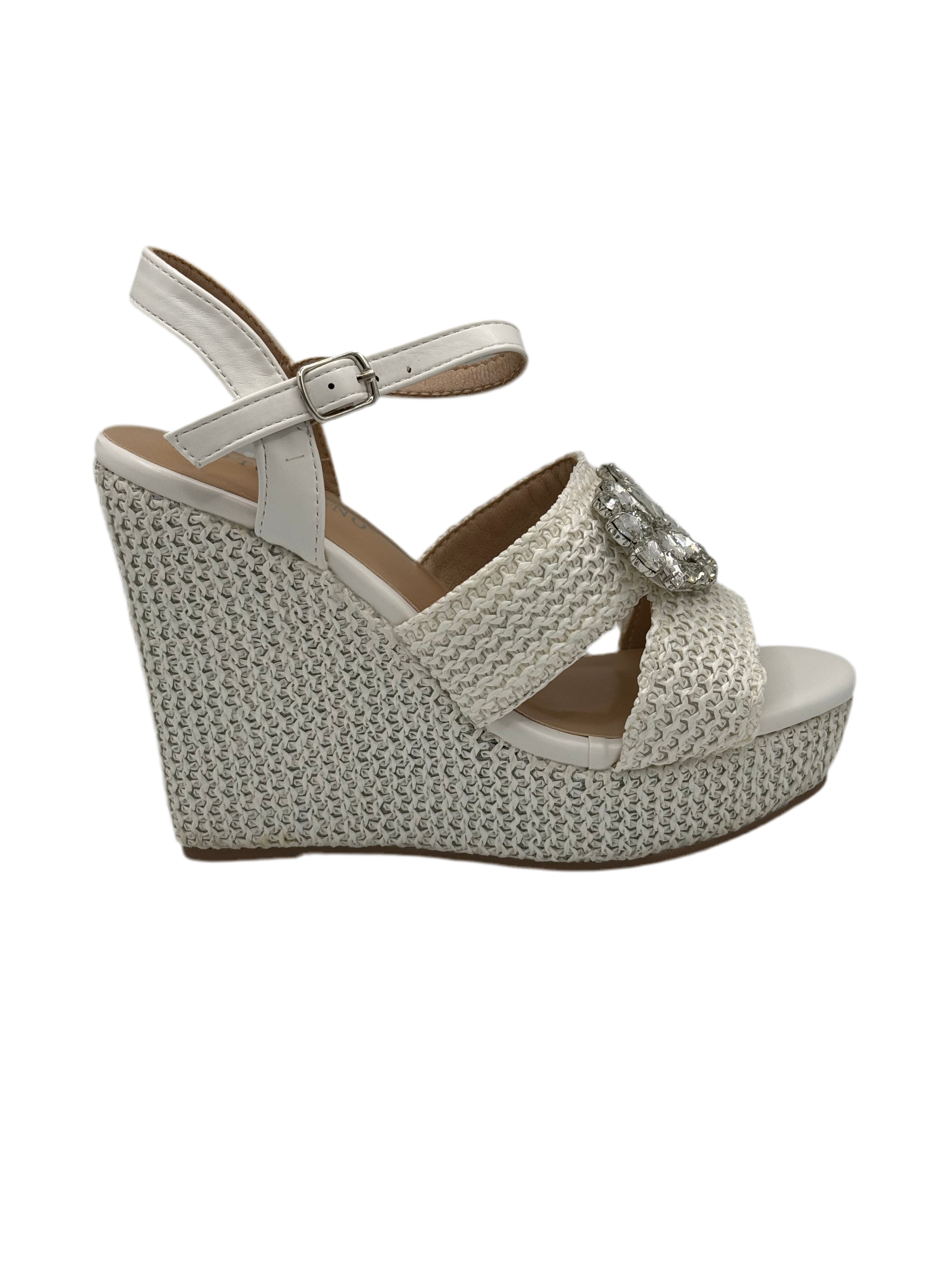 Egle_sandalo con zeppa