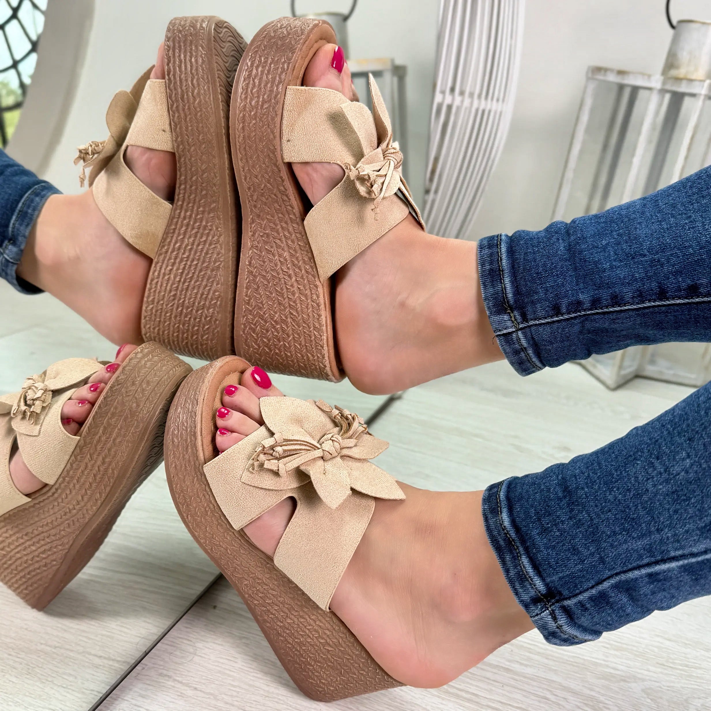 Margot ciabatta beige con zeppa