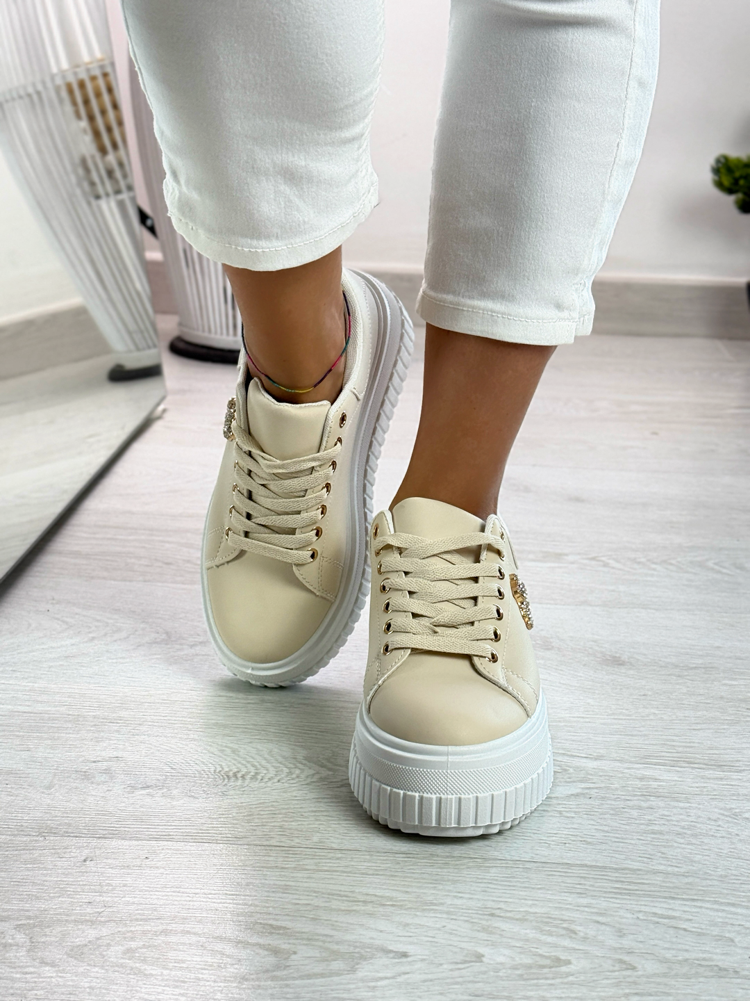Veronica_sneakers beige