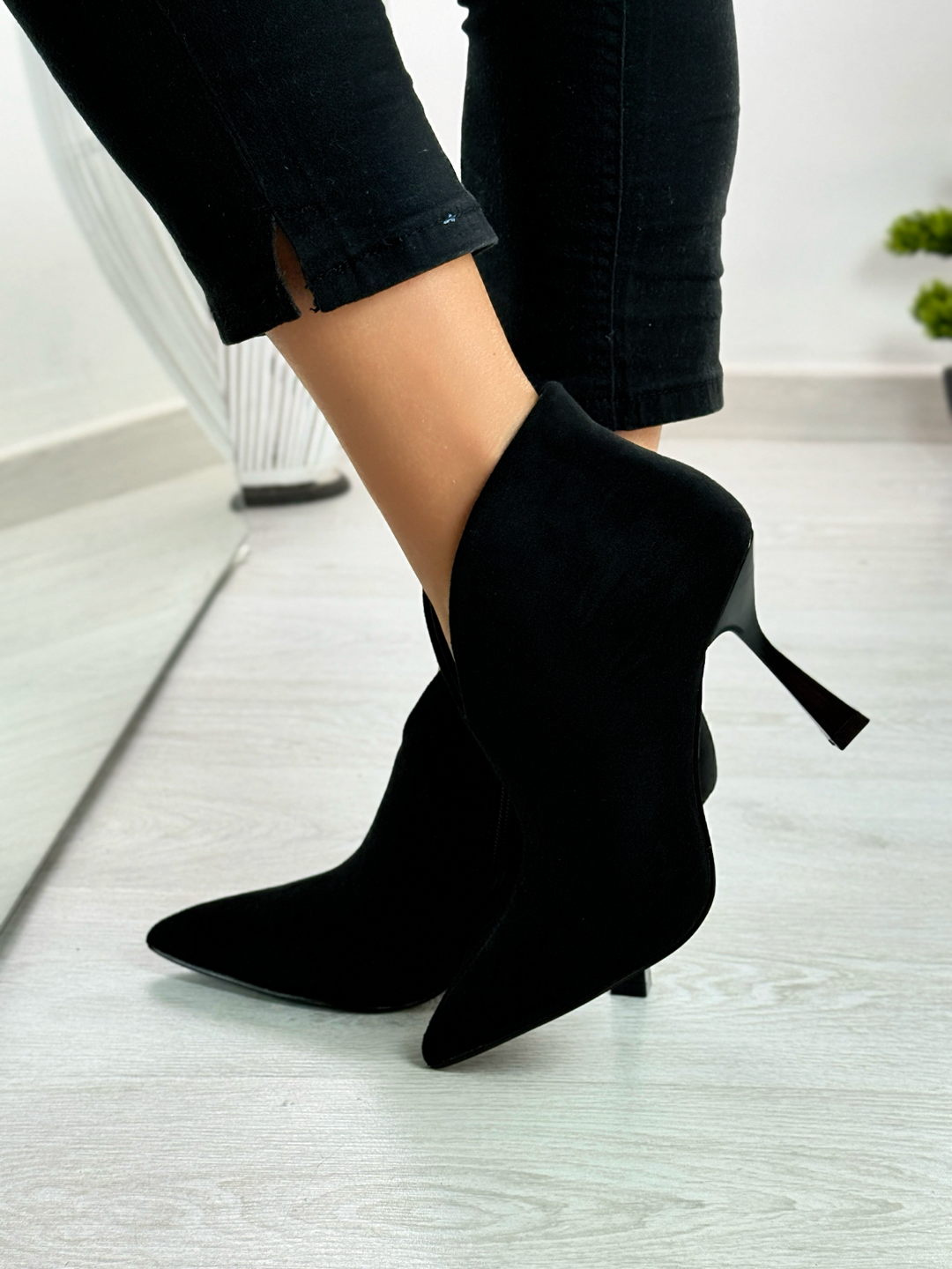 Miriana_tronchetto nero