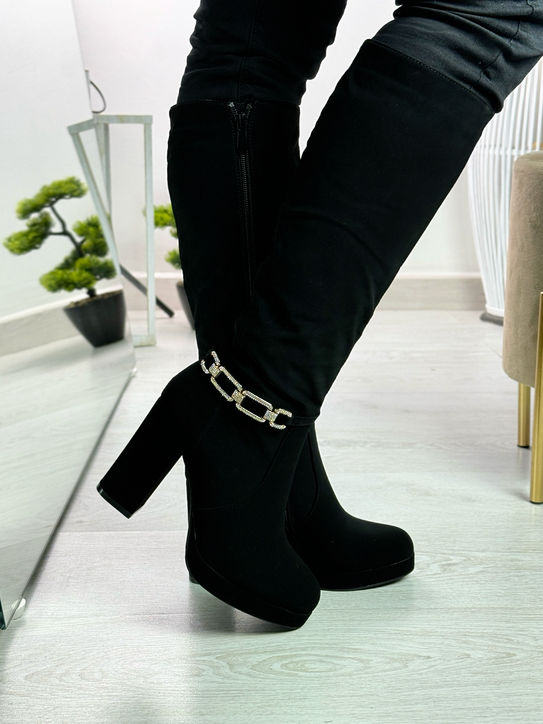 Allison_stivale alto nero con tacco