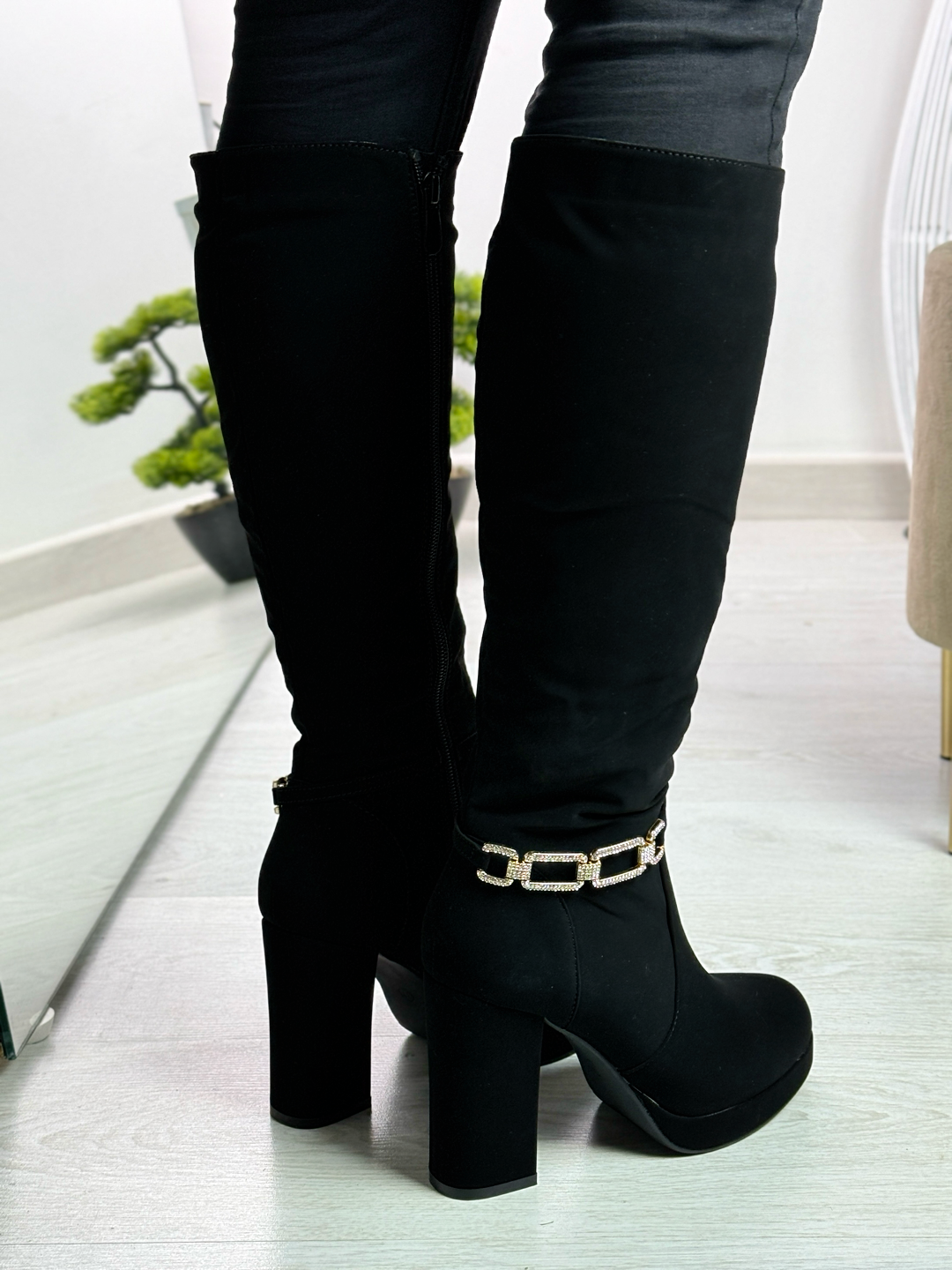 Allison_stivale alto nero con tacco