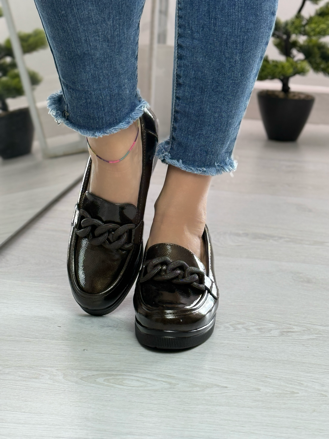 Merilyn_mocassino in vernice con zeppa color khaki