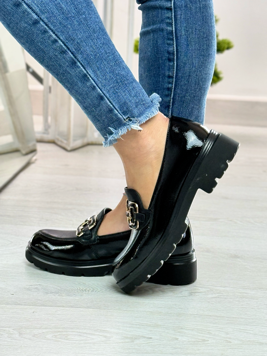 Monique_mocassino in vernice nero