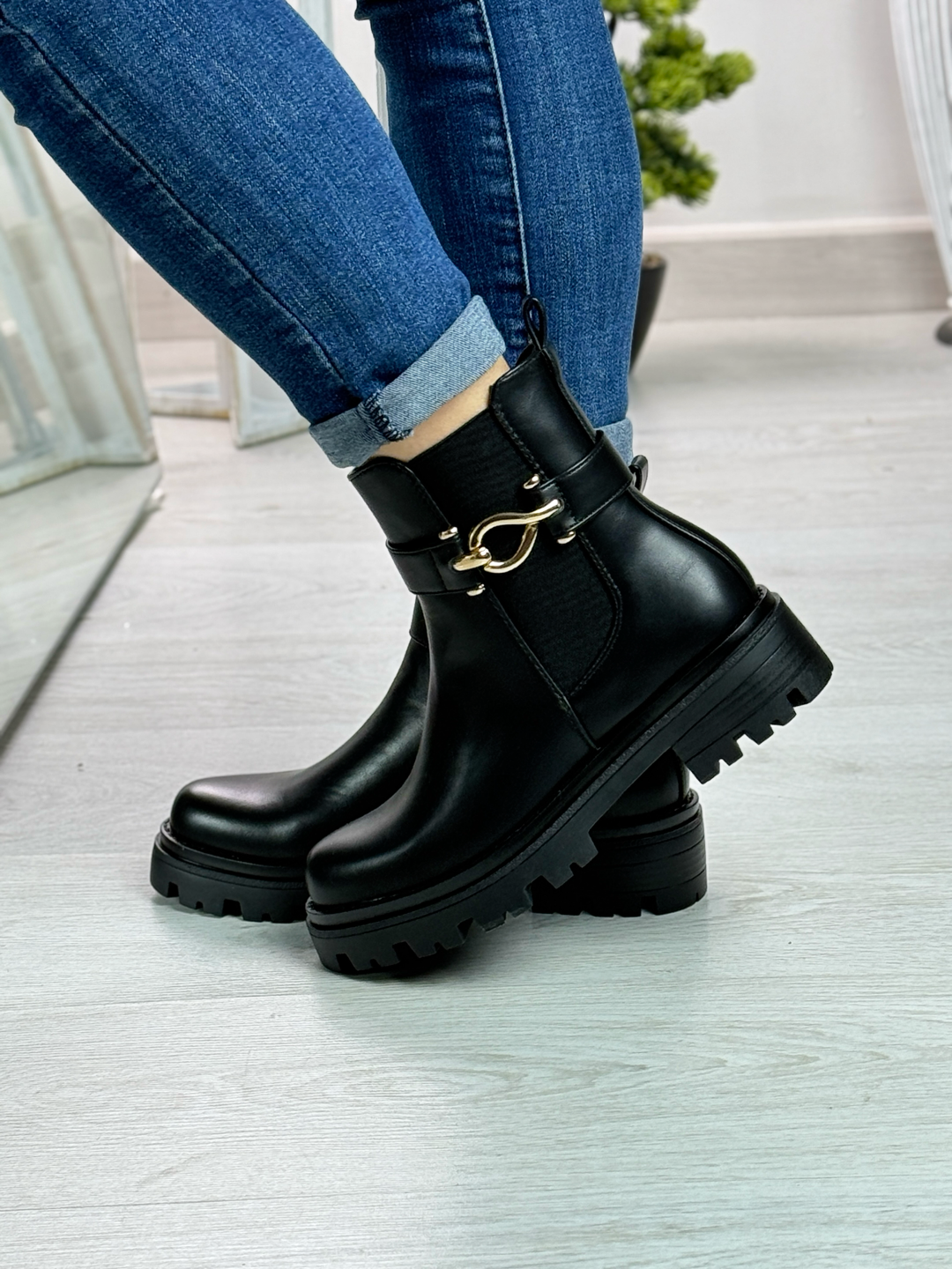 Eleonor_stivaletto nero