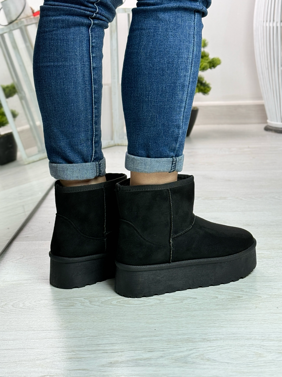 Beatrix_stivaletto in camoscio nero