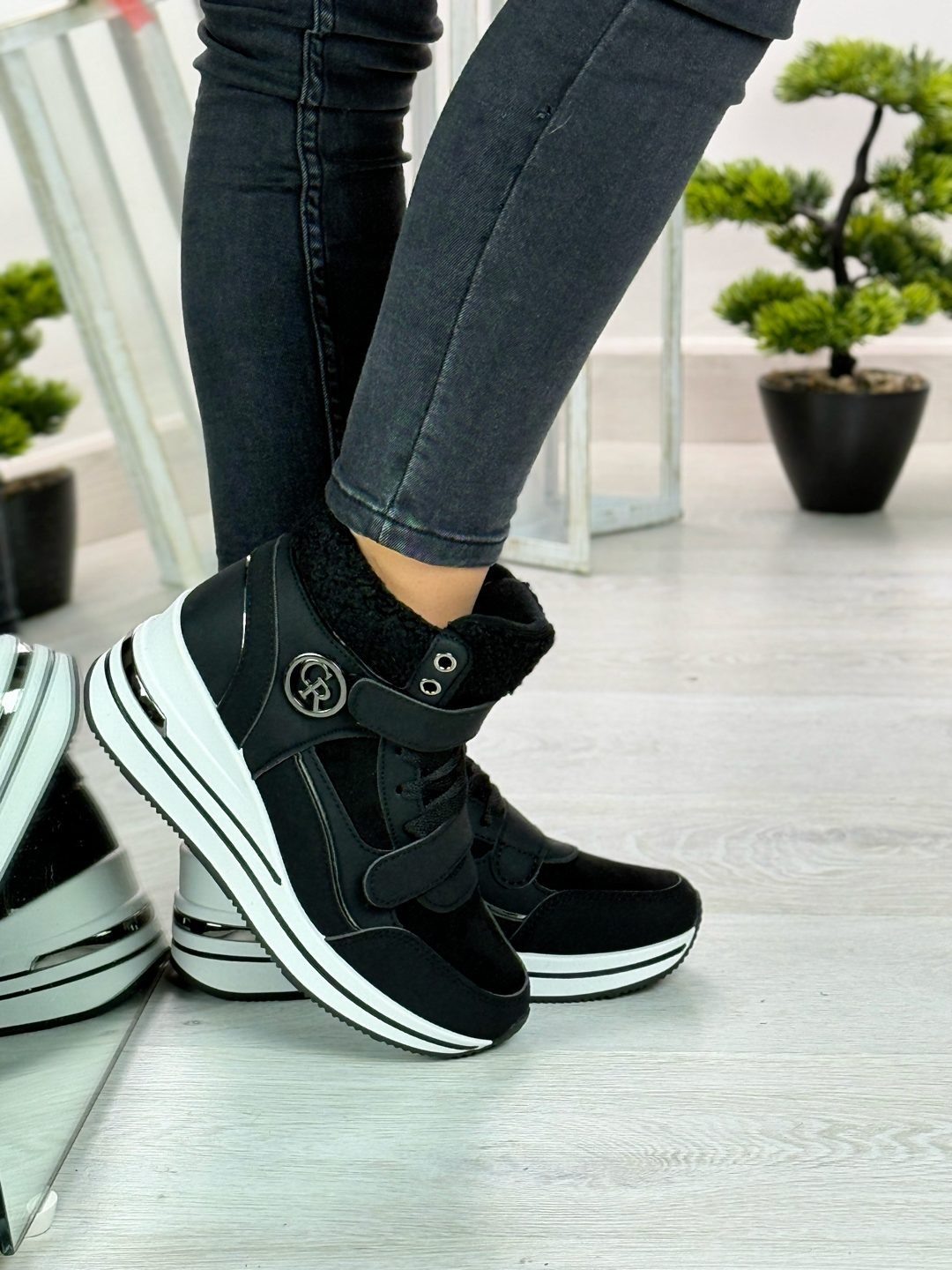 Ellie_sneakers nere felpate all’interno