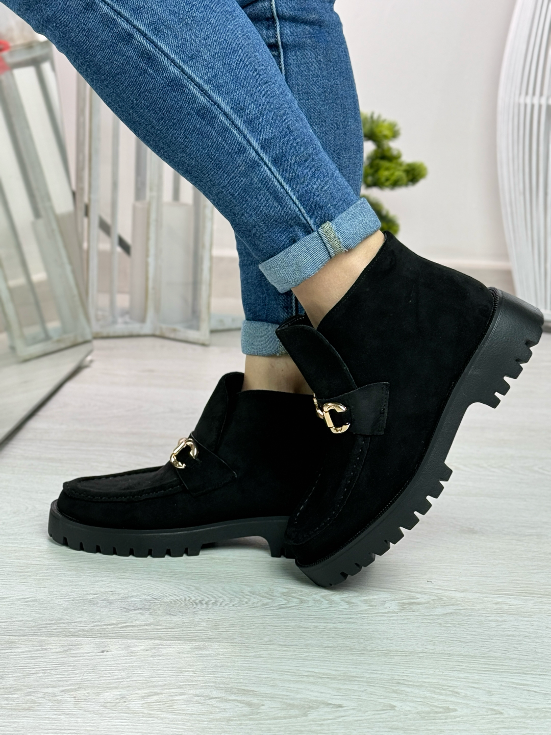 Soleil_mocassino con caviglia alta in camoscio nero