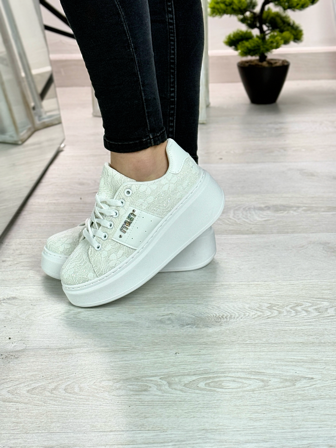 Penny_sneakers ricamata bianca