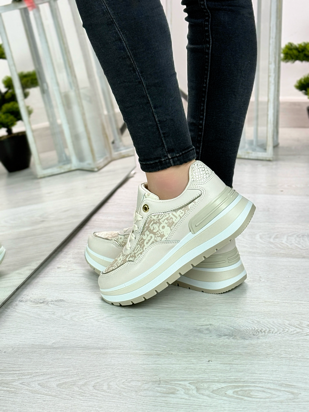 Elma_sneakers beige