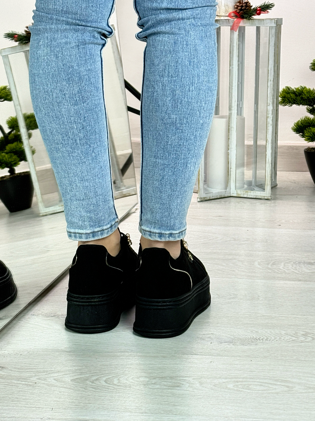 Mandy_sneakers in camoscio nera