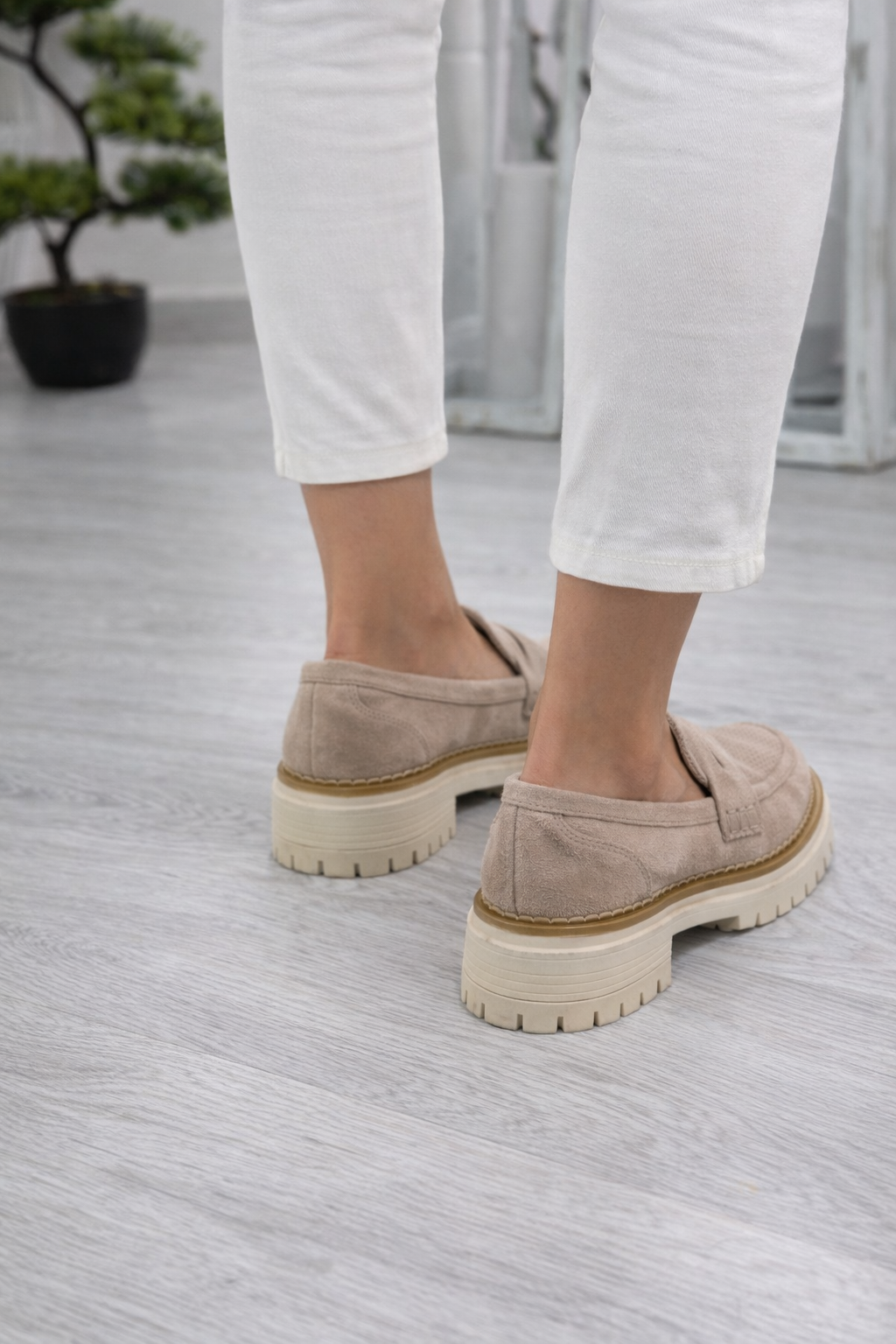 Margaret_mocassino in camoscio beige