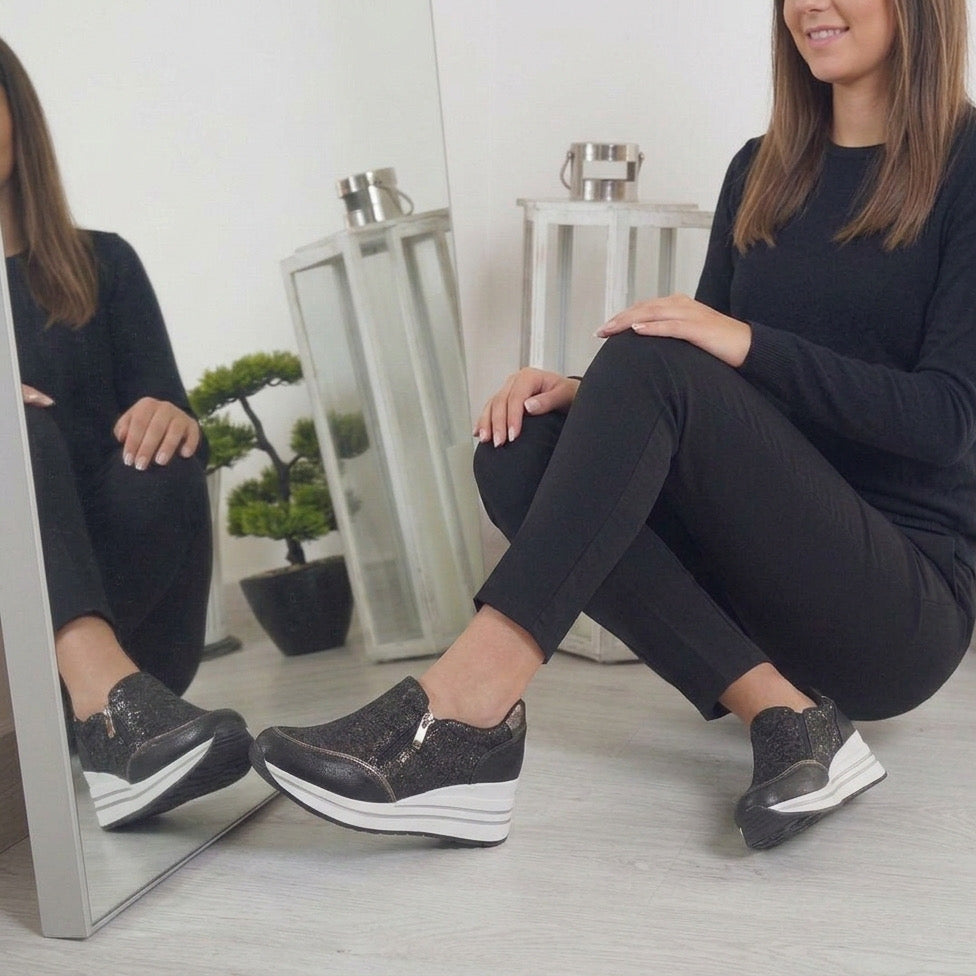 Karol_mocassino nero con zeppa comfort