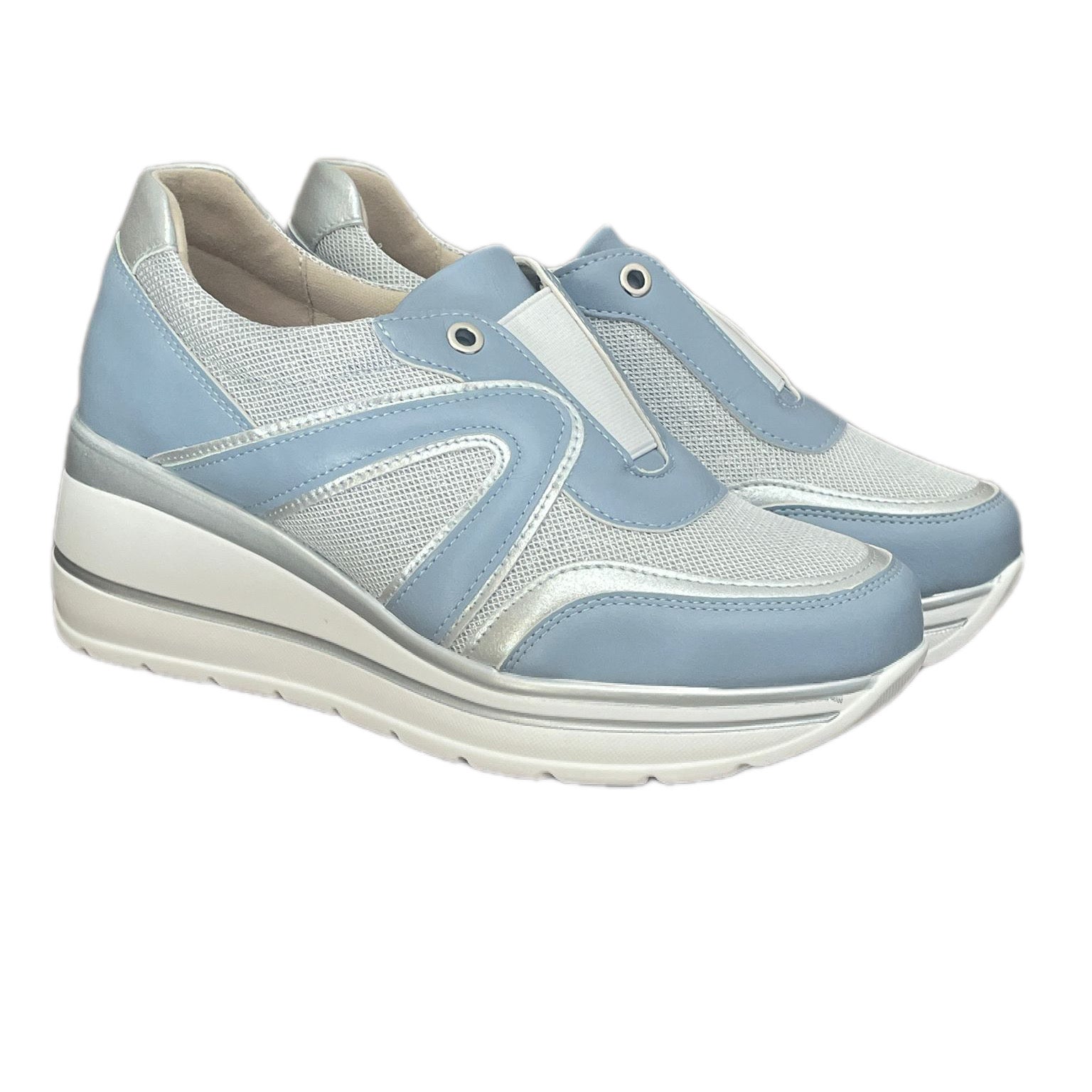 Jennifer_sneakers azzurra senza lacci con zeppa comfort