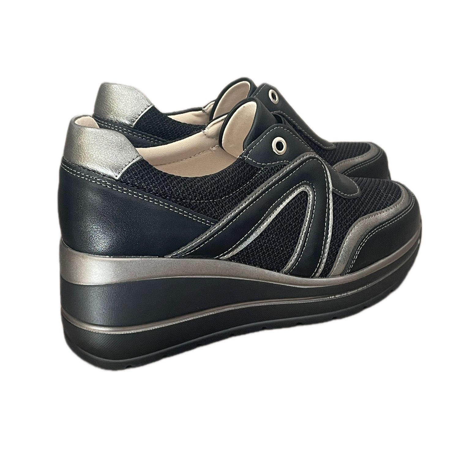 Jennifer_sneakers nera senza lacci con zeppa comfort