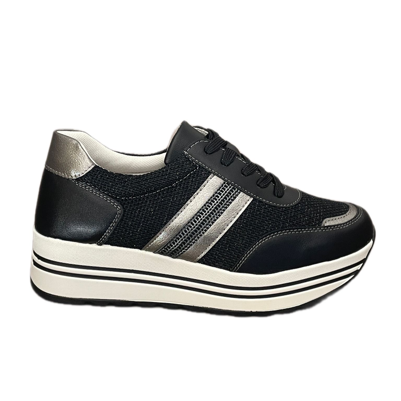Daisy_sneakers nera comoda