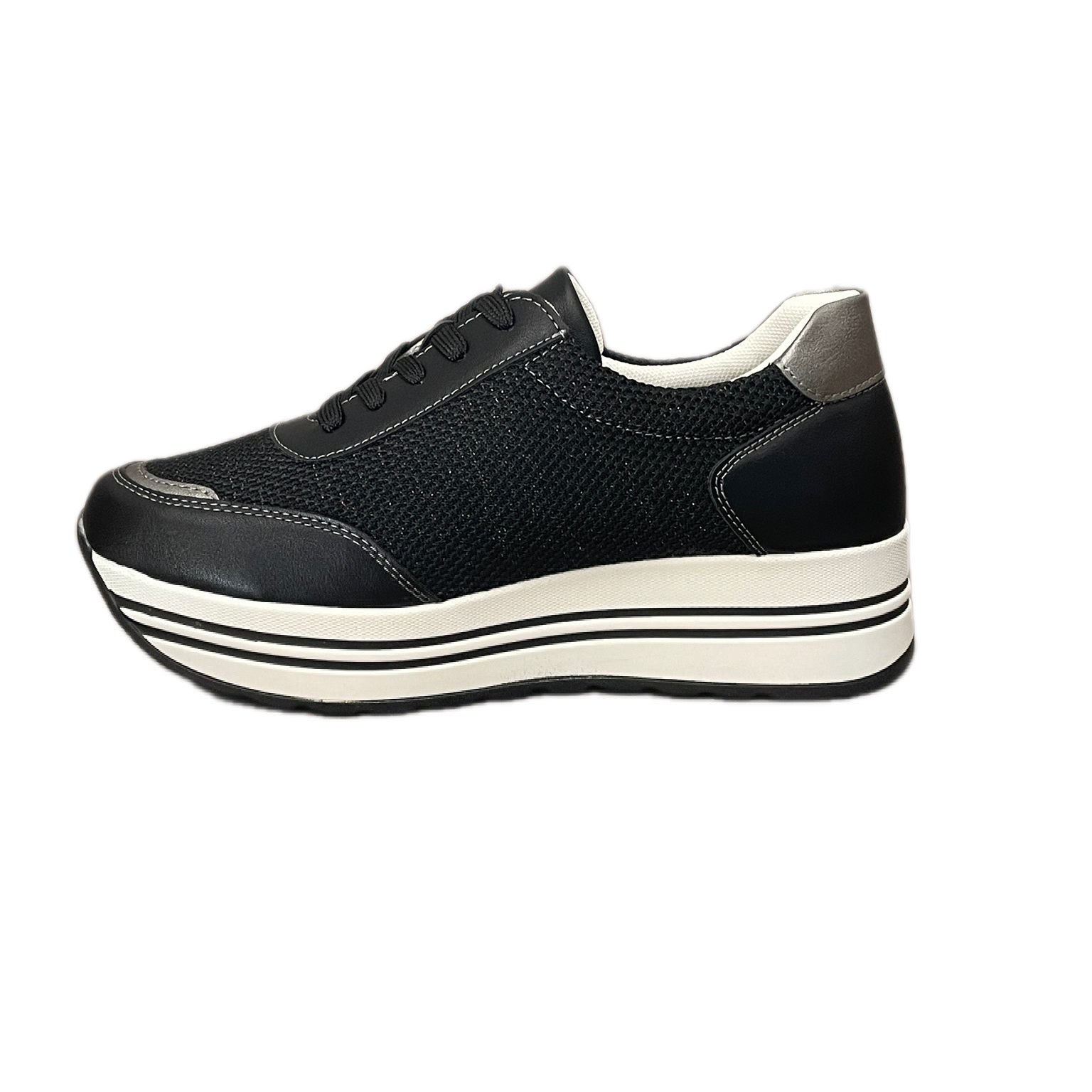 Daisy_sneakers nera comoda
