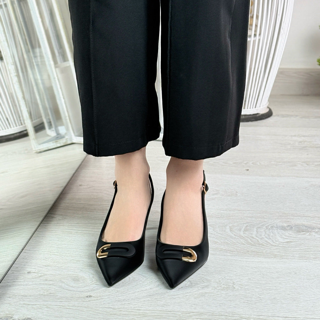 Seren_Decolletè nero con dettaglio