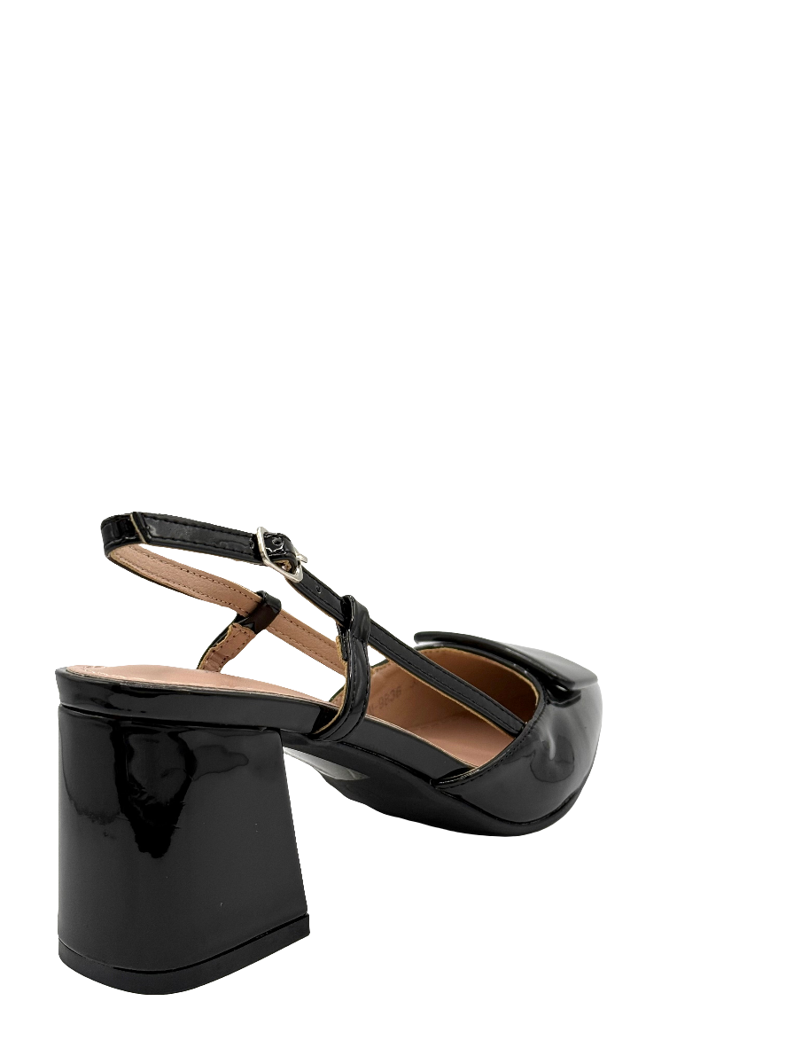 Marilena_Decolletè nero in vernice