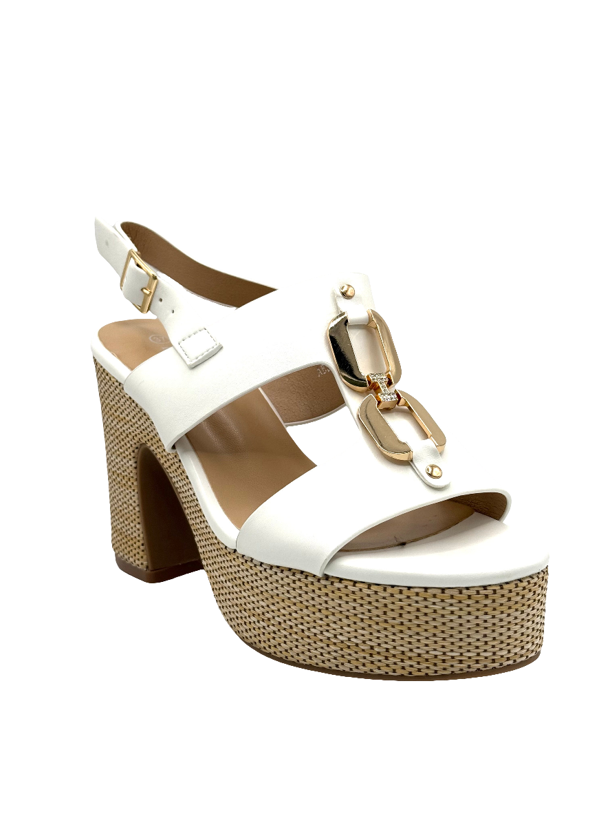 Chloe_sandalo alto