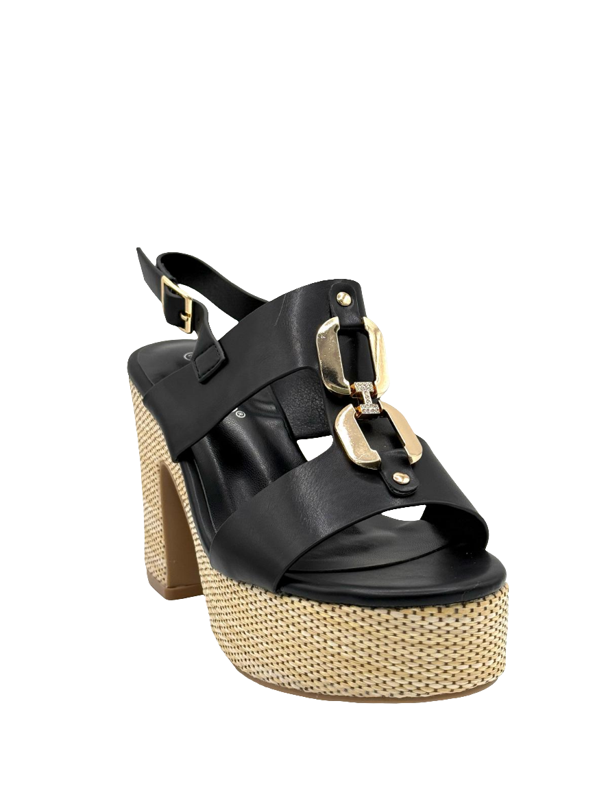 Chloe_sandalo alto